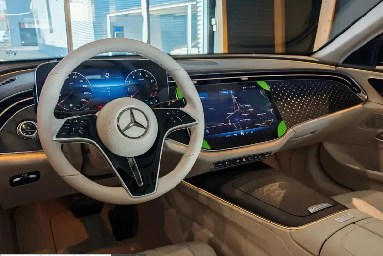 Mercedes-Benz E (Clasa E) din 2025 cu 3.500 km - oferta MER222346 - foto 2