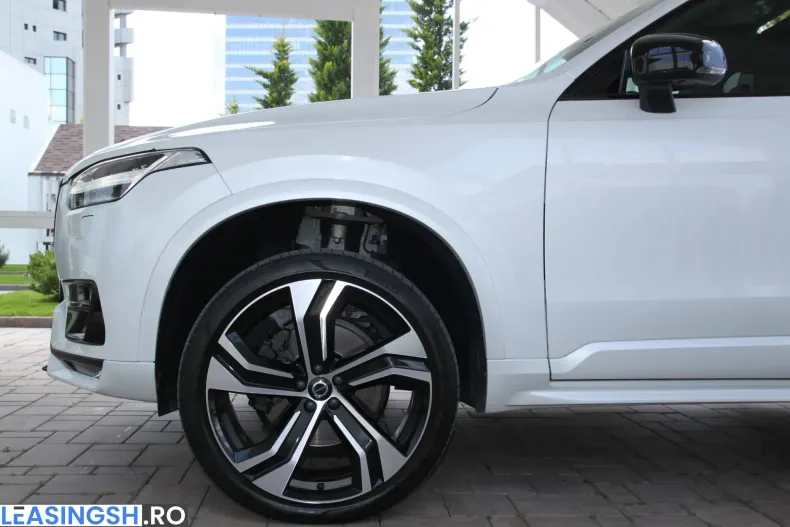 Volvo XC90 din 2023 cu 118.000 km - oferta VOL222349 - foto 8
