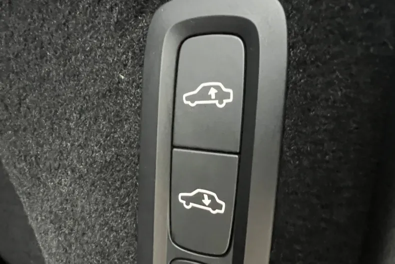 Volvo XC90 din 2023 cu 118.000 km - oferta VOL222349 - foto 10