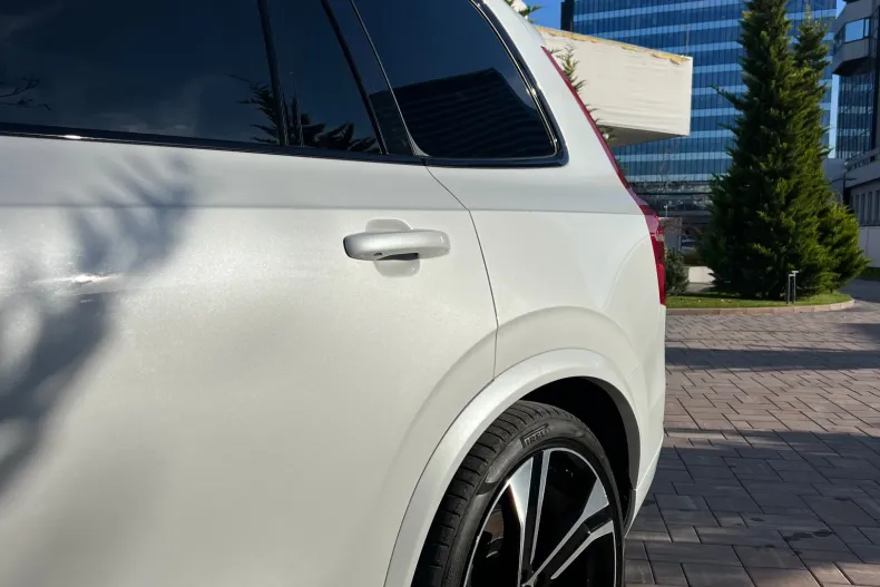 Volvo XC90 din 2023 cu 118.000 km - oferta VOL222349 - foto 32