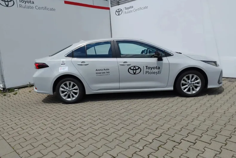 Toyota Corolla din 2025 cu 2.224 km - oferta TOY222355 - foto 4
