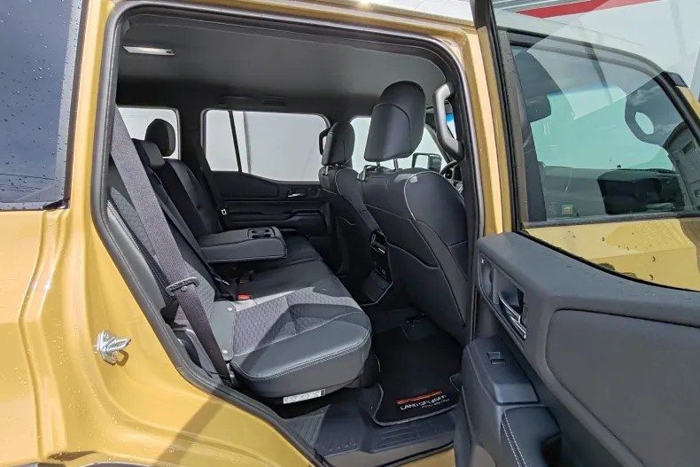 Toyota Land Cruiser 250 din 2024 cu 6.753 km - oferta TOY222356 - foto 8