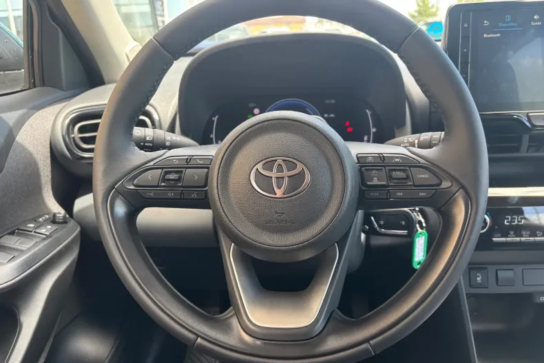 Toyota Yaris Cross din 2022 cu 2.000 km - oferta TOY222358 - foto 17