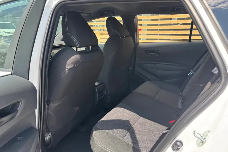 Toyota Corolla din 2026 cu 1.000 km - oferta TOY222359 - foto 9