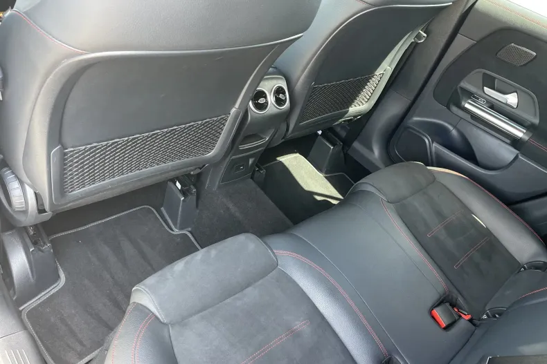 Mercedes-Benz GLA (Clasa GLA) din 2021 cu 75.327 km - oferta MER222367 - foto 21