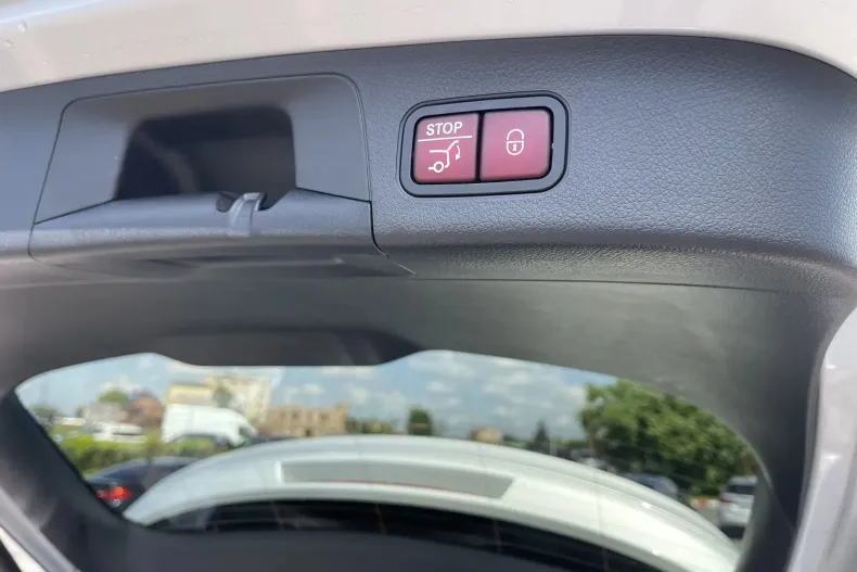 Mercedes-Benz GLA (Clasa GLA) din 2021 cu 75.327 km - oferta MER222367 - foto 27