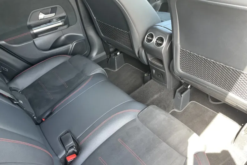 Mercedes-Benz GLA (Clasa GLA) din 2021 cu 75.327 km - oferta MER222367 - foto 28