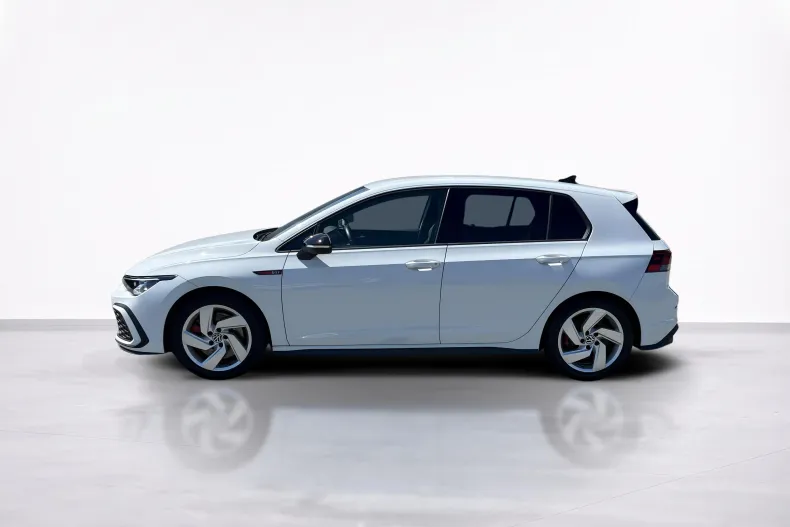 Volkswagen Golf din 2023 cu 21.396 km - oferta VOL222369 - foto 2