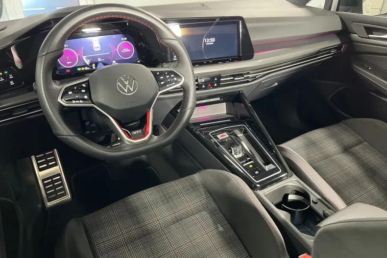 Volkswagen Golf din 2023 cu 21.396 km - oferta VOL222369 - foto 11