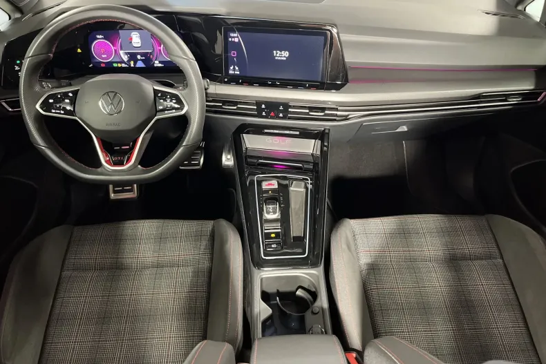 Volkswagen Golf din 2023 cu 21.396 km - oferta VOL222369 - foto 12