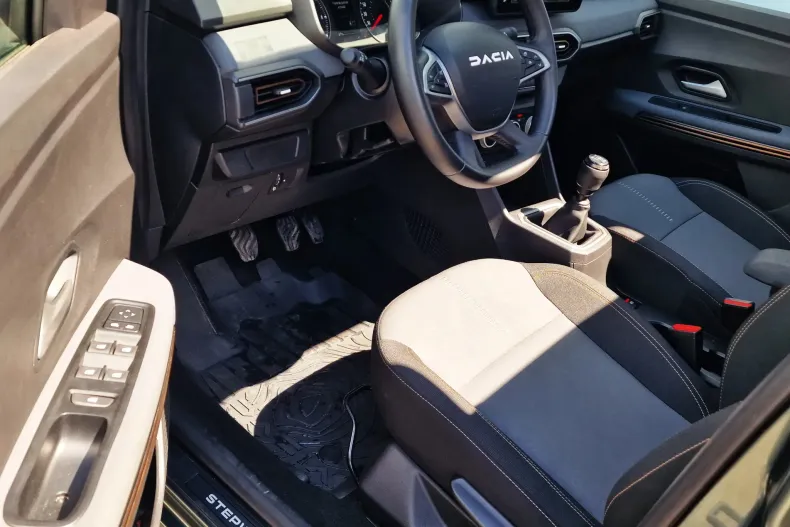 Dacia Sandero Stepway din 2023 cu 17.000 km - oferta DAC222374 - foto 10