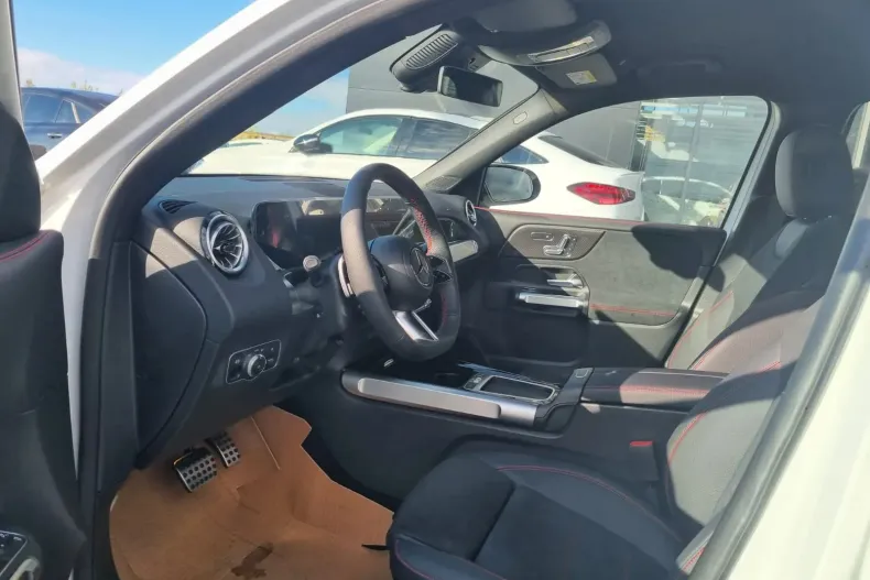 Mercedes-Benz GLB (Clasa GLB) din 2025 cu 0 km - oferta MER222380 - foto 28