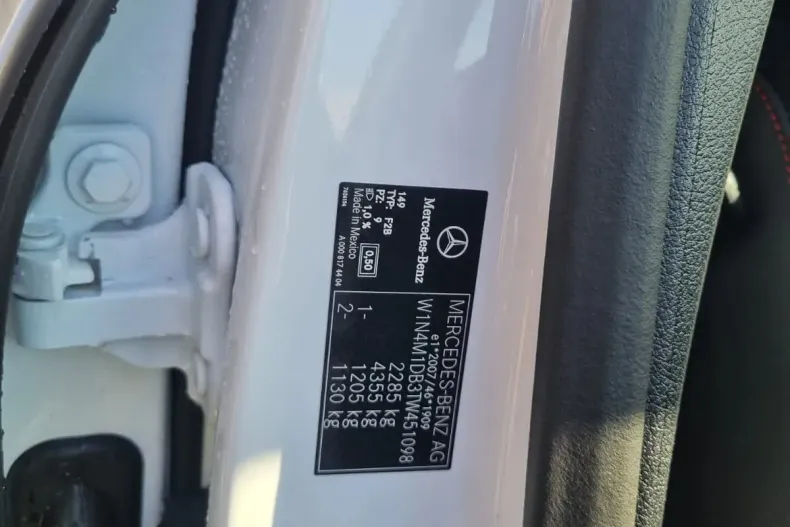 Mercedes-Benz GLB (Clasa GLB) din 2025 cu 0 km - oferta MER222380 - foto 29