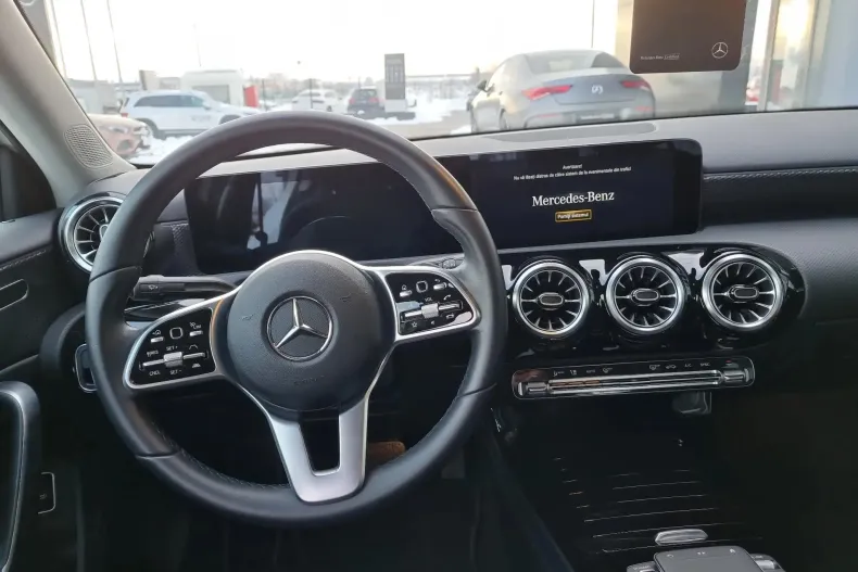 Mercedes-Benz A 250 (Clasa A) din 2021 cu 39.749 km - oferta MER222383 - foto 13