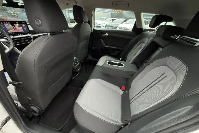 Seat Leon din 2025 cu 7.939 km - oferta SEA222392 - foto 15