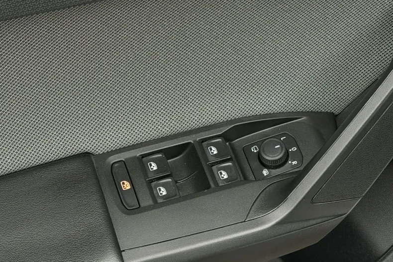 Seat Leon din 2025 cu 7.939 km - oferta SEA222392 - foto 20