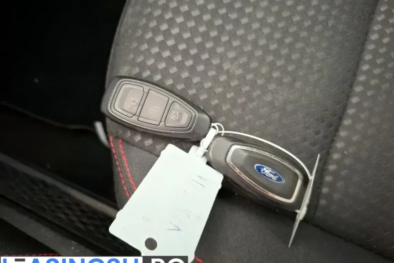 Ford Kuga din 2021 cu 122.061 km - oferta FOR222397 - foto 7