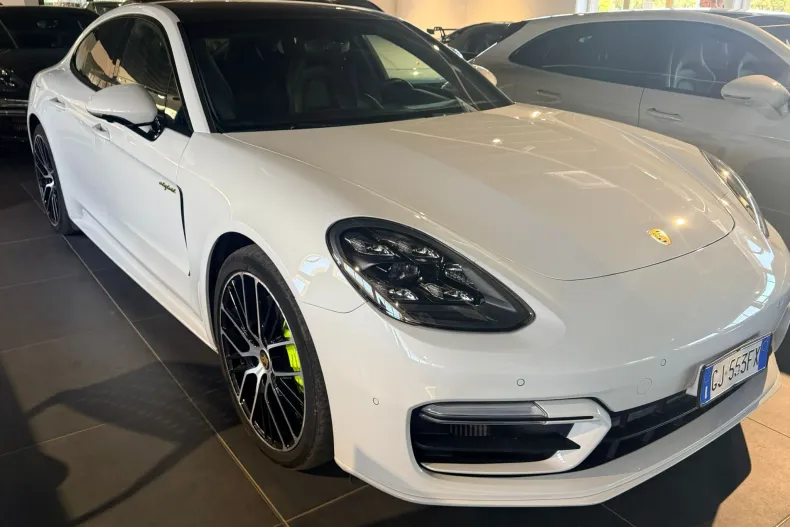 Porsche Panamera din 2022 cu 87.778 km - oferta POR222399 - foto 1