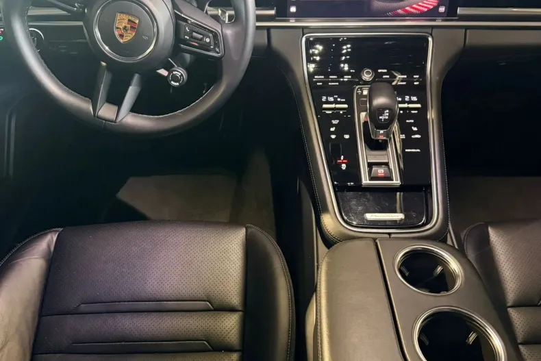 Porsche Panamera din 2022 cu 87.778 km - oferta POR222399 - foto 3