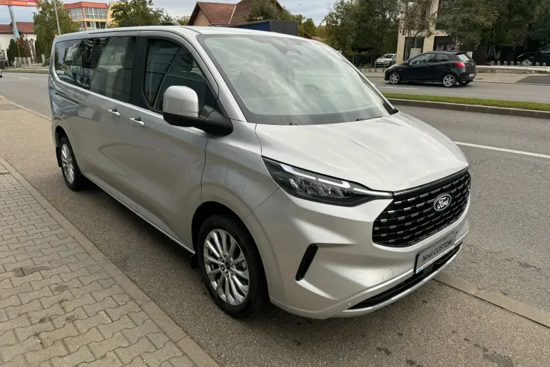 Ford Tourneo Custom din 2025 cu 9.600 km - oferta FOR222406 - foto 6