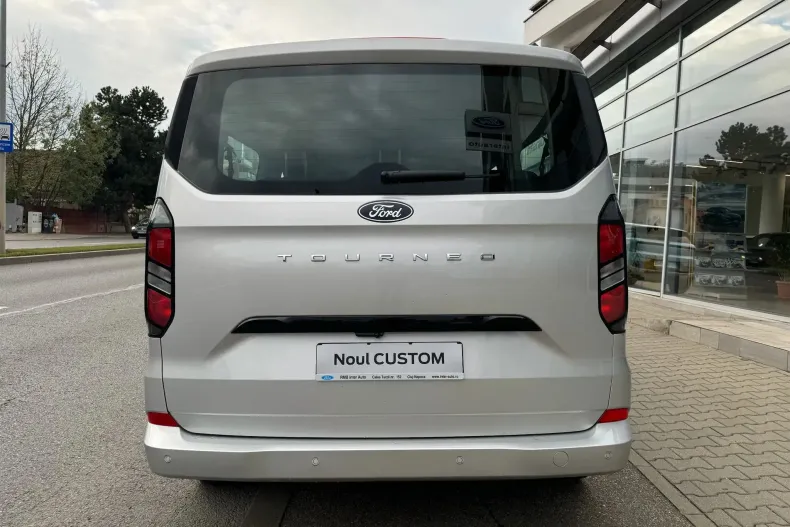Ford Tourneo Custom din 2025 cu 9.600 km - oferta FOR222406 - foto 9