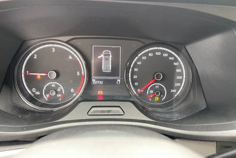 Volkswagen Caravelle din 2022 cu 137.000 km - oferta VOL222409 - foto 37