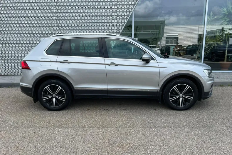 Volkswagen Tiguan din 2020 cu 77.404 km - oferta VOL222416 - foto 2