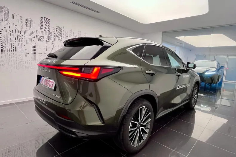 Lexus Seria NX din 2025 cu 1.600 km - oferta LEX222422 - foto 6