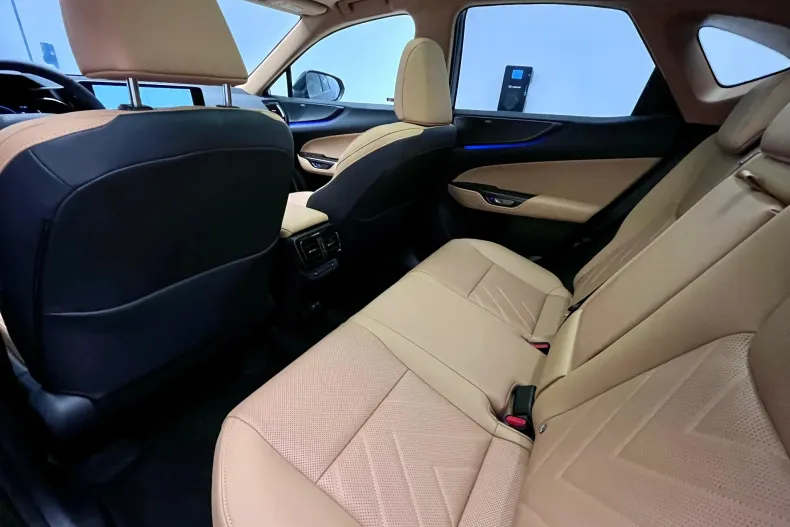 Lexus Seria NX din 2025 cu 1.600 km - oferta LEX222422 - foto 37