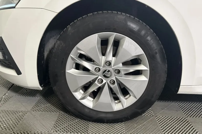 Skoda Octavia din 2023 cu 99.909 km - oferta SKO222426 - foto 13