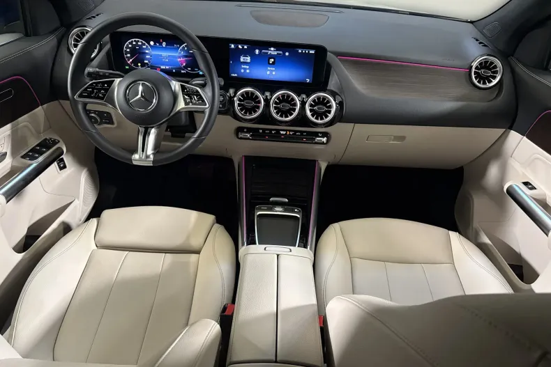 Mercedes-Benz GLA (Clasa GLA) din 2024 cu 37.106 km - oferta MER222428 - foto 10