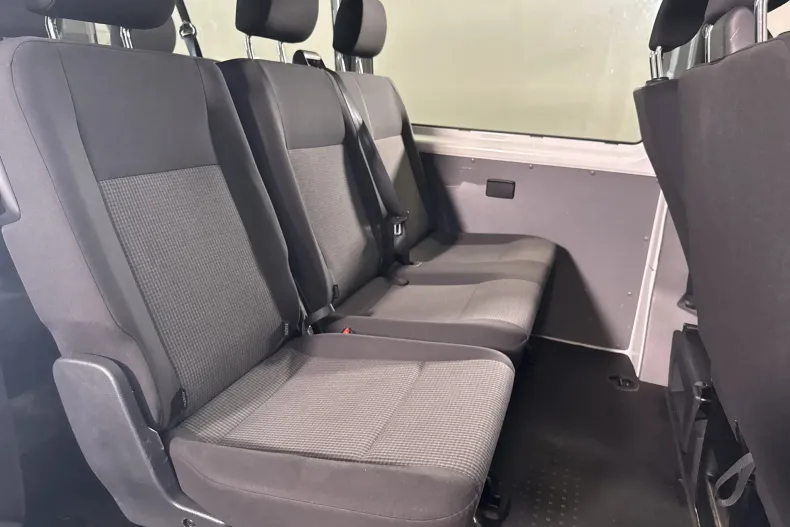 Volkswagen Transporter din 2021 cu 127.897 km - oferta VOL222429 - foto 12