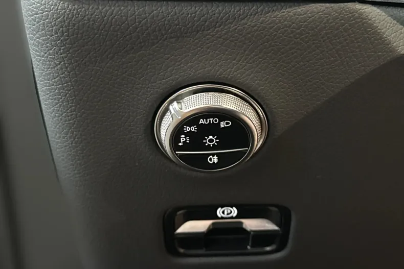 Mercedes-Benz GLC (Clasa GLC) din 2025 cu 14.368 km - oferta MER222432 - foto 16