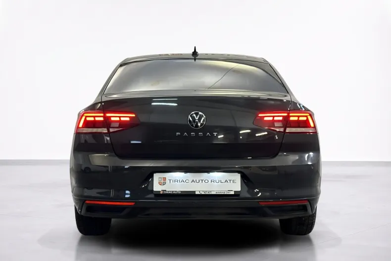 Volkswagen Passat din 2021 cu 115.381 km - oferta VOL222435 - foto 4