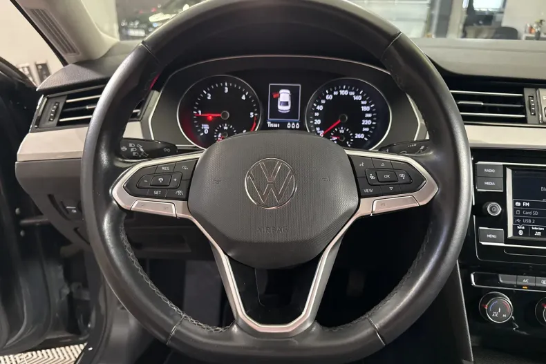 Volkswagen Passat din 2021 cu 115.381 km - oferta VOL222435 - foto 14