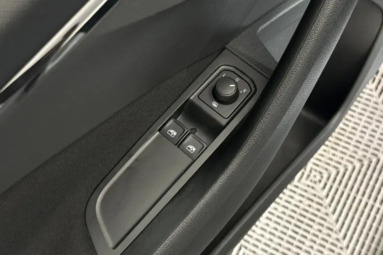 Skoda Scala din 2023 cu 56.072 km - oferta SKO222437 - foto 13
