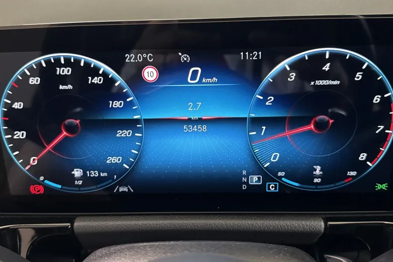 Mercedes-Benz GLA (Clasa GLA) din 2021 cu 53.500 km - oferta MER222453 - foto 11