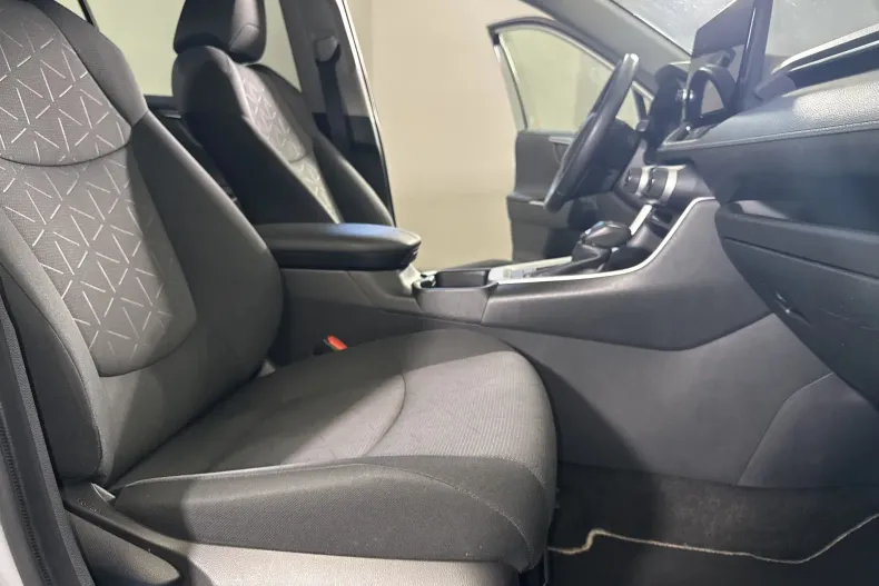 Toyota RAV4 din 2023 cu 104.531 km - oferta TOY222455 - foto 11