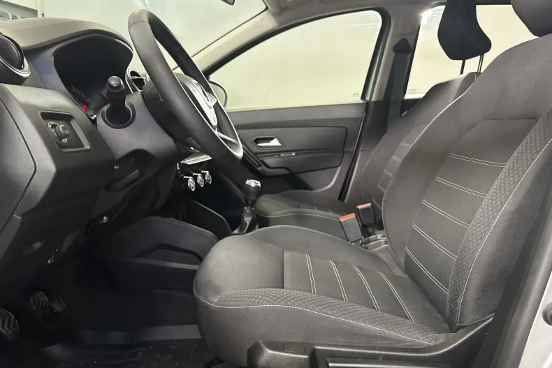 Dacia Duster din 2021 cu 83.650 km - oferta DAC222456 - foto 19