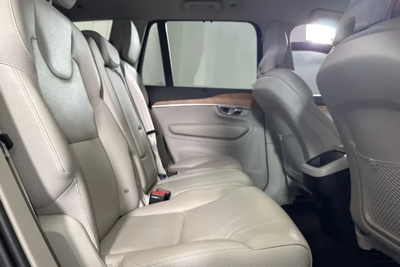 Volvo XC90 din 2022 cu 130.936 km - oferta VOL222458 - foto 12