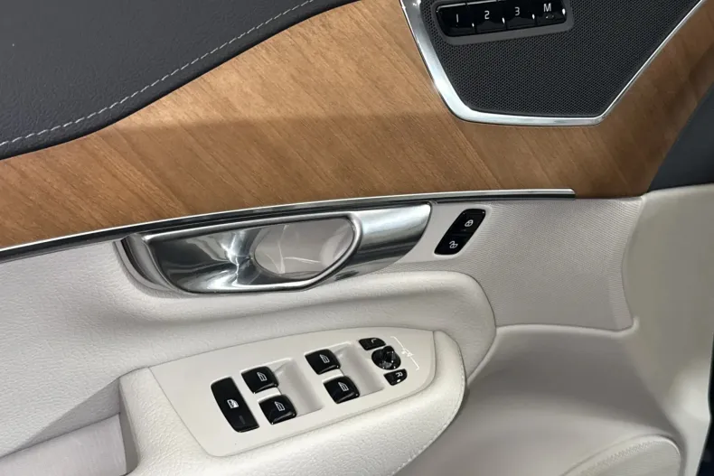 Volvo XC90 din 2022 cu 130.936 km - oferta VOL222458 - foto 15