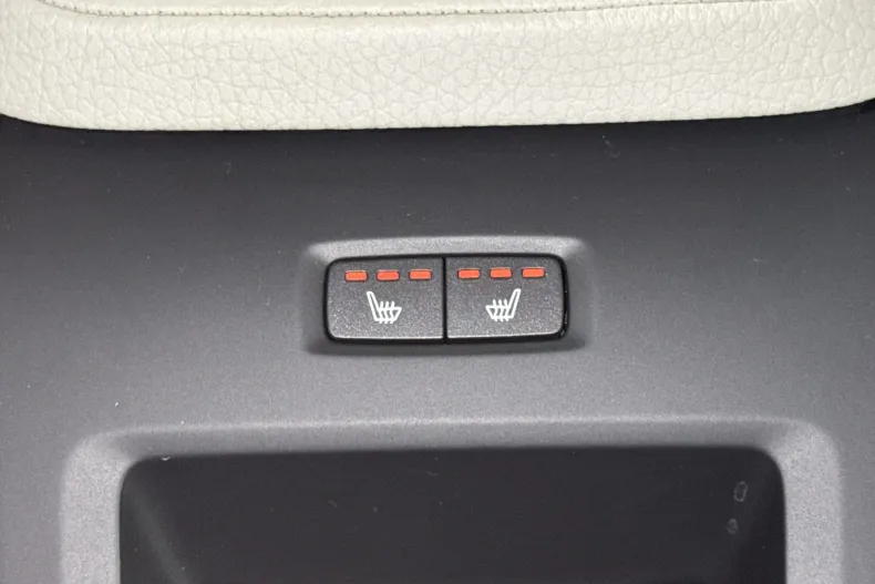 Volvo XC90 din 2022 cu 130.936 km - oferta VOL222458 - foto 22