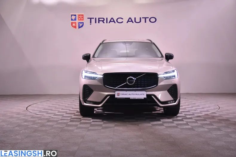 Volvo XC60 din 2022 cu 89.738 km - oferta VOL222474 - foto 8