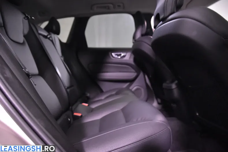Volvo XC60 din 2022 cu 89.738 km - oferta VOL222474 - foto 12
