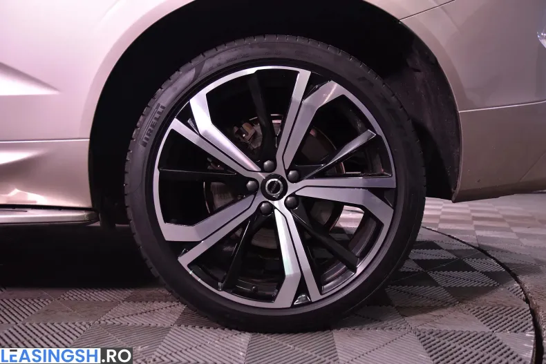 Volvo XC60 din 2022 cu 89.738 km - oferta VOL222474 - foto 13