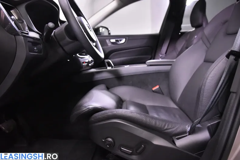 Volvo XC60 din 2022 cu 89.738 km - oferta VOL222474 - foto 23