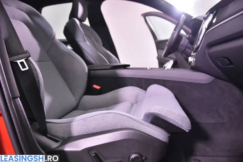 Volvo XC60 din 2021 cu 123.891 km - oferta VOL222481 - foto 11
