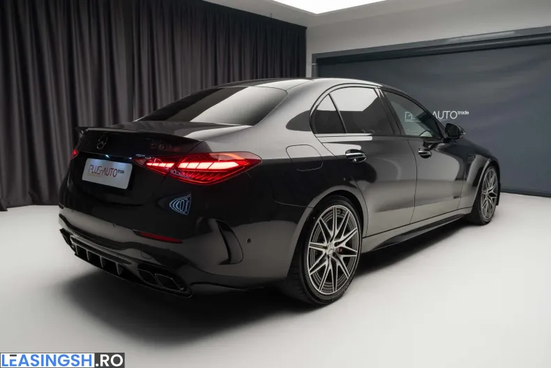 Mercedes-Benz C 63 AMG (Clasa C) din 2024 cu 17.000 km - oferta MER222504 - foto 3