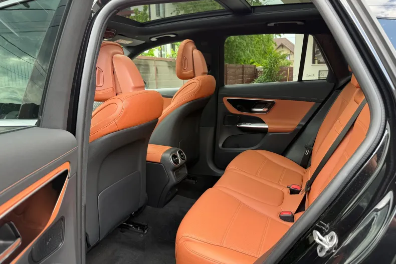 Mercedes-Benz GLC (Clasa GLC) din 2022 cu 27.867 km - oferta MER222505 - foto 4