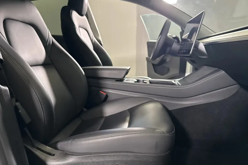 Tesla Model Y din 2022 cu 75.213 km - oferta TES222514 - foto 11